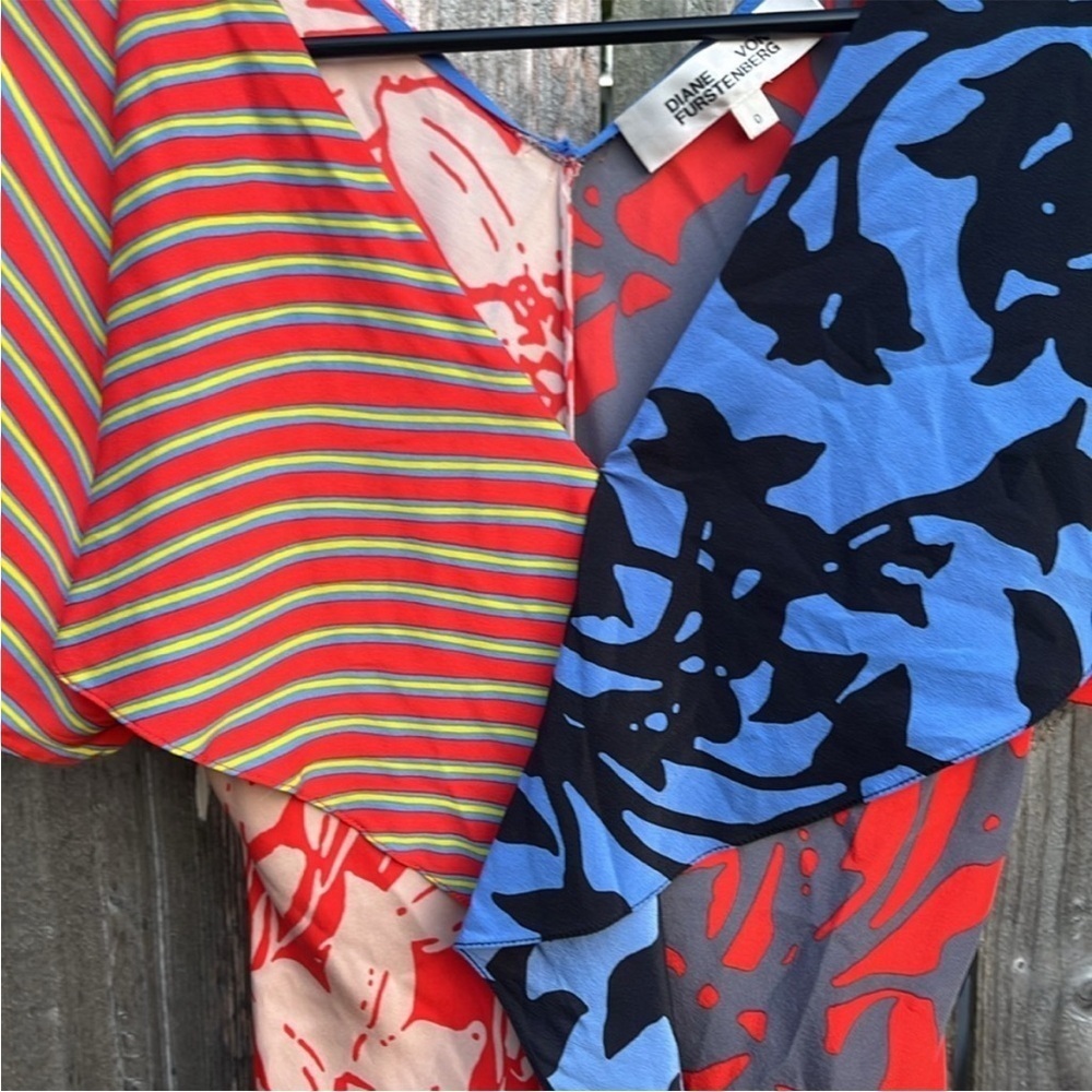 EUC Diane Von Furstenberg Silk Multi Pattern Ruffle Front Dress Sz XS Rtl. $528 - Picture 9 of 13